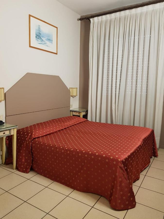 Hotel Ariston 3*