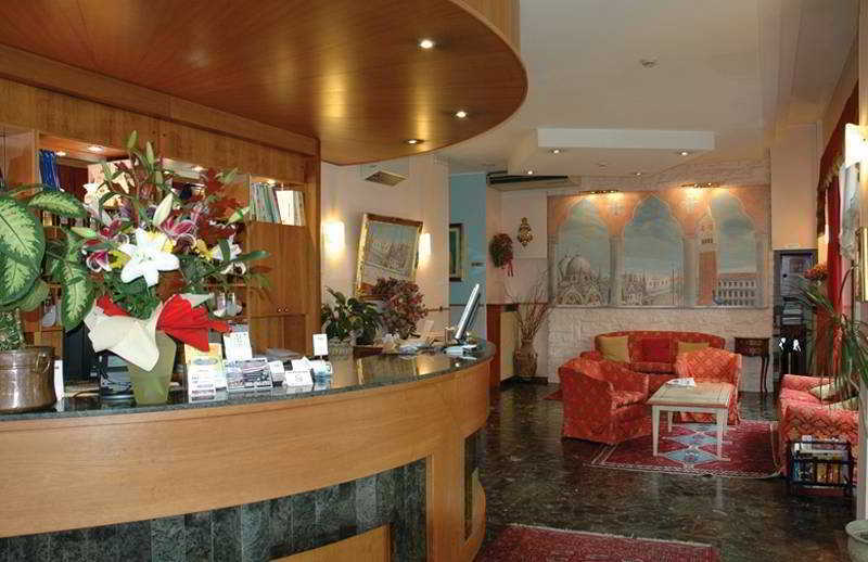 Ariston Hotel 3*